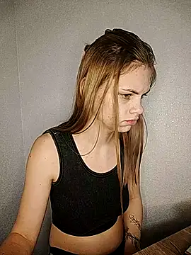 Snapshot of rinabluu chatting on 09/14/25, 07:24 rinabluu online show from 09/14/25, 07:24