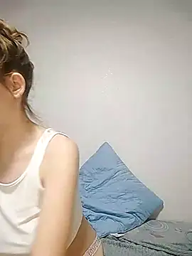 Snapshot of rinabluu chatting on 09/23/25, 09:29 rinabluu online show from 09/23/25, 09:29