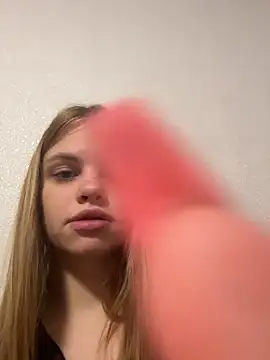 Snapshot of rinabluu chatting on 11/14/25, 05:22 rinabluu online show from 11/14/25, 05:22