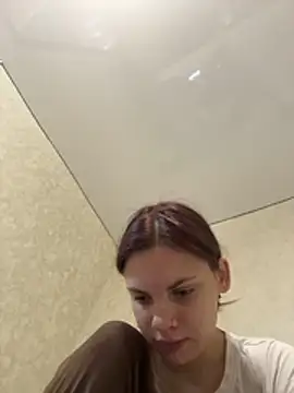 Snapshot of rinabluu chatting on 01/18/26, 01:37 rinabluu online show from 01/18/26, 01:37