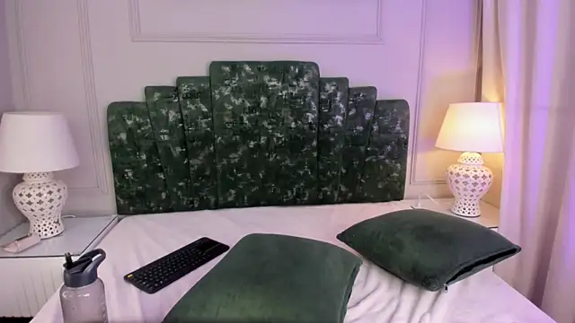 lux bitchx online show from 05/03/26, 03:23