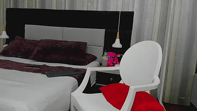 yiyisandoval online show from 01/15/26, 07:28