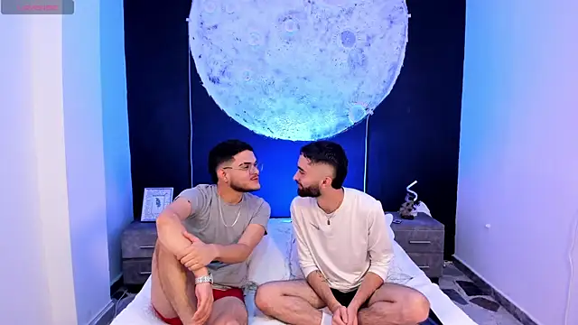 Snapshot of marcoAndMathew chatting on 09/19/25, 12:28 marcoAndMathew online show from 09/19/25, 12:28