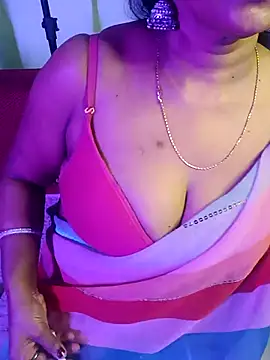 monaa-darling online show from 10/15/25, 12:44