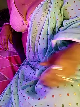 monaa-darling online show from 12/17/25, 05:13