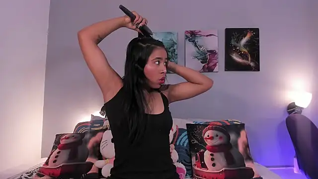 SophieW1 online show from 11/12/25, 12:16