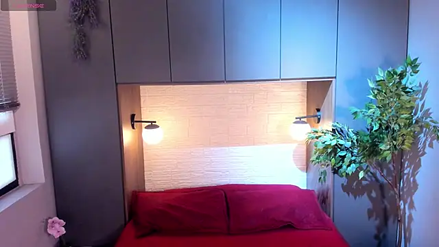 MrJustin  online show from 09/21/25, 07:48