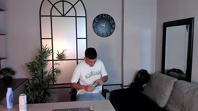 MrJustin  online show from 10/10/25, 08:41