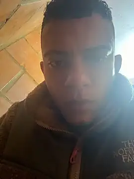 MrJustin  online show from 11/21/25, 05:11