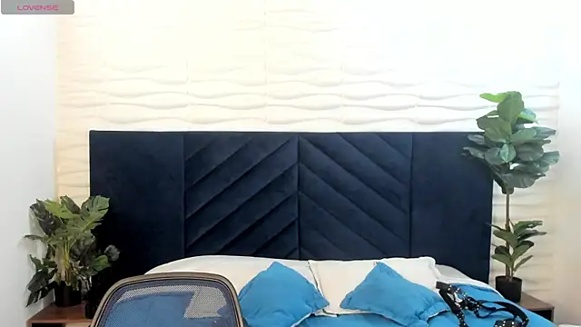 MrJustin  online show from 12/05/25, 08:05