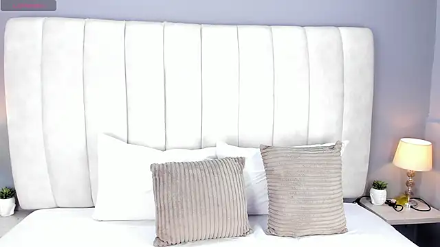 ScarletStarr online show from 11/30/25, 04:27