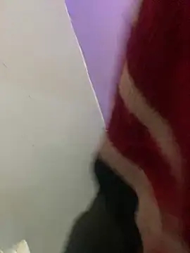 mohamed75893 online show from 11/08/25, 09:46