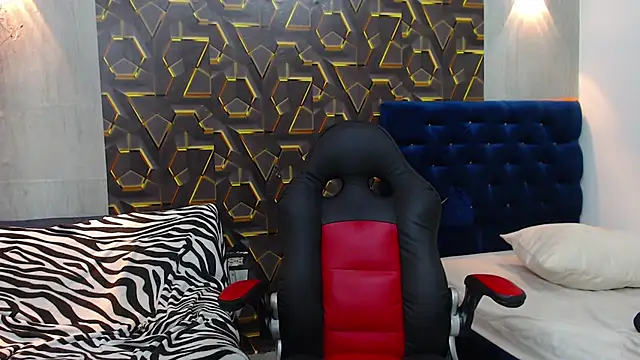 Snapshot of miss_leidy_ chatting on 11/10/25, 02:21 miss leidy online show from 11/10/25, 02:21