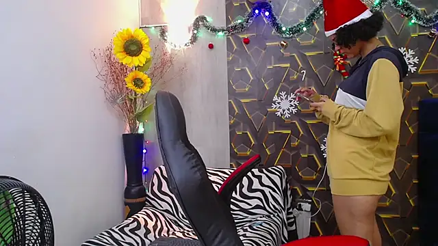 miss leidy  online show from 11/13/25, 03:38