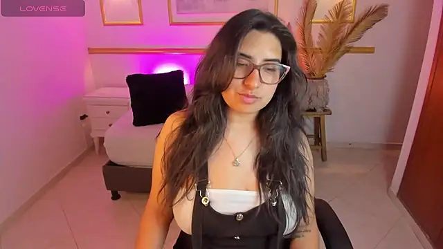 Snapshot of alice_coopperx chatting on 01/06/26, 12:20 alice coopperx online show from 01/06/26, 12:20