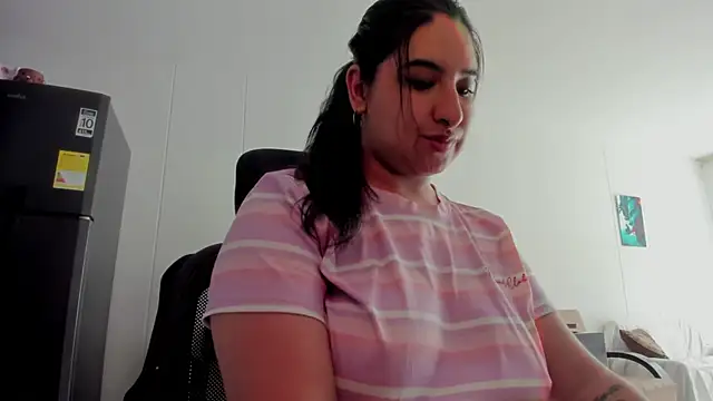 Snapshot of alice_coopperx chatting on 03/09/26, 02:10 alice coopperx online show from 03/09/26, 02:10