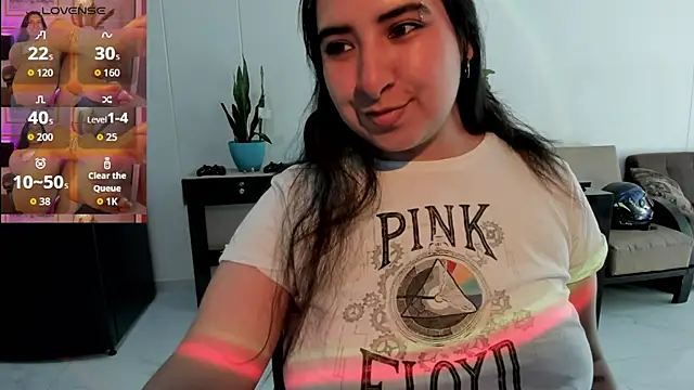 Snapshot of alice_coopperx chatting on 03/25/26, 02:01 alice coopperx online show from 03/25/26, 02:01