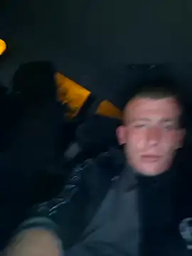 Snapshot of Mlody991112 chatting on 10/07/25, 07:11 Mlody991112 online show from 10/07/25, 07:11