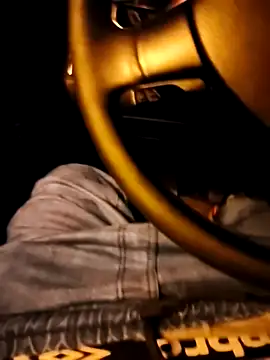 Snapshot of Mlody991112 chatting on 11/17/25, 05:41 Mlody991112 online show from 11/17/25, 05:41