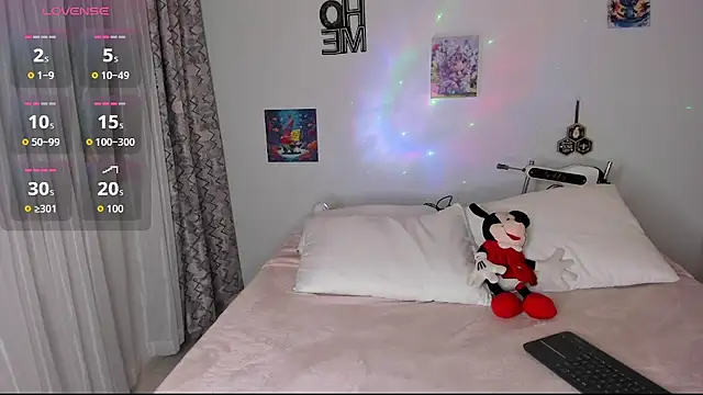 Natalia  Miller online show from 11/10/25, 08:30