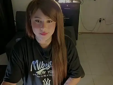 kimberlygati2 online show from 04/28/26, 02:27