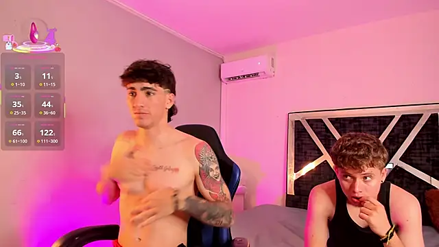 Snapshot of Handsomeboyss19 chatting on 02/19/26, 02:51 Handsomeboyss19 online show from 02/19/26, 02:51