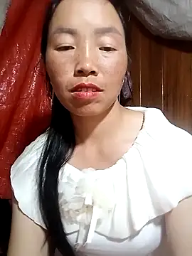 Snapshot of hera-00 chatting on 10/14/25, 12:28 hera-00 online show from 10/14/25, 12:28