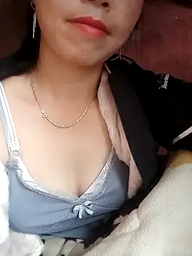 Snapshot of hera-00 chatting on 11/08/25, 02:56 hera-00 online show from 11/08/25, 02:56