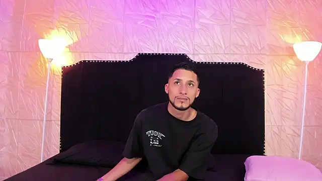 Snapshot of Akame_Draco chatting on 09/11/25, 03:28 Akame Draco online show from 09/11/25, 03:28