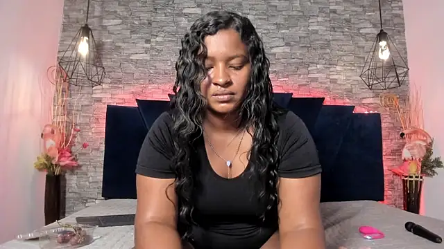 Emily Brown18 online show from 05/02/26, 04:17