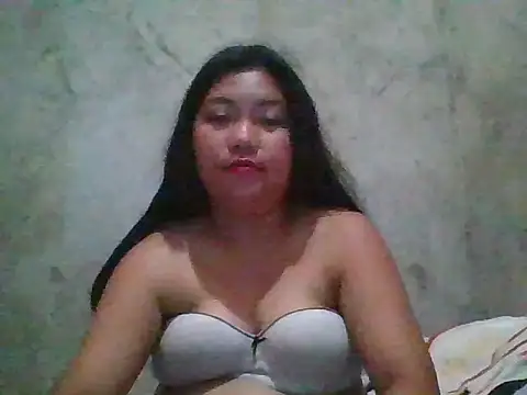 Snapshot of nikki_zapphire chatting on 10/28/25, 01:31 nikki zapphire online show from 10/28/25, 01:31