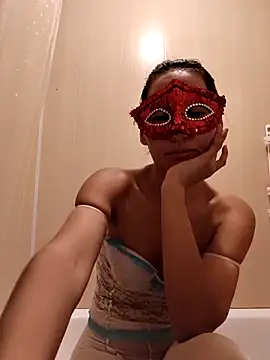 Snapshot of Luu-Lii777 chatting on 02/12/26, 07:31 Luu-Lii777 online show from 02/12/26, 07:31