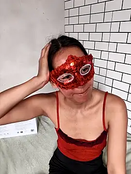 Snapshot of Luu-Lii777 chatting on 04/01/26, 06:47 Luu-Lii777 online show from 04/01/26, 06:47