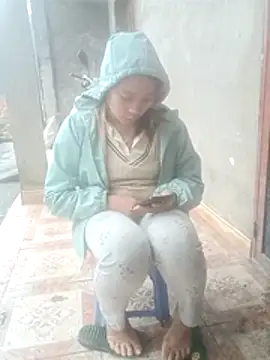 Phuong xxx online show from 03/15/26, 10:21