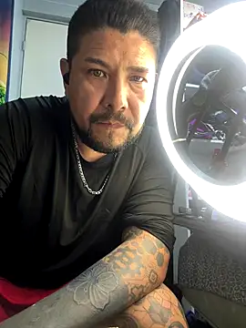 cfomega4592 online show from 11/30/25, 07:29