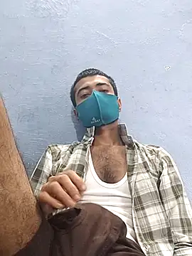 Snapshot of GirlsCrush_ chatting on 09/27/25, 09:47 GirlsCrush online show from 09/27/25, 09:47