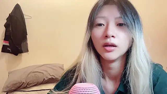 xu9920 online show from 09/09/25, 12:37