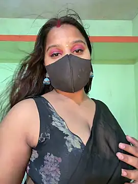 Snapshot of Shneeha_le chatting on 04/04/26, 04:04 Shneeha le online show from 04/04/26, 04:04