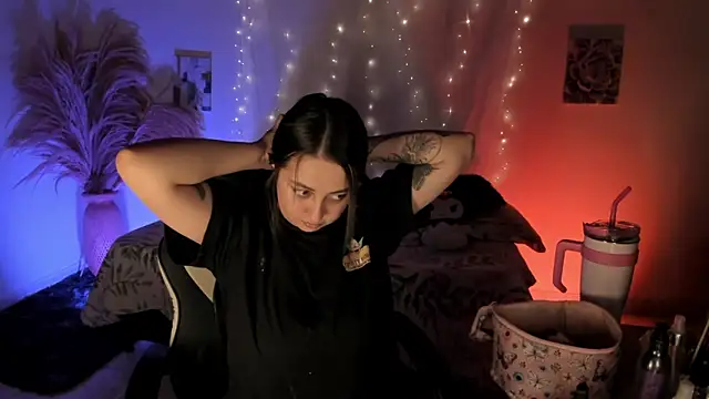 SarahCastro1  online show from 05/08/26, 11:10