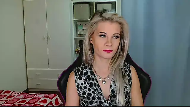 KristineGlow online show from 02/03/26, 07:13