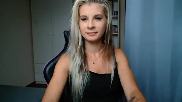 KristineGlow online show from 08/07/26, 06:15