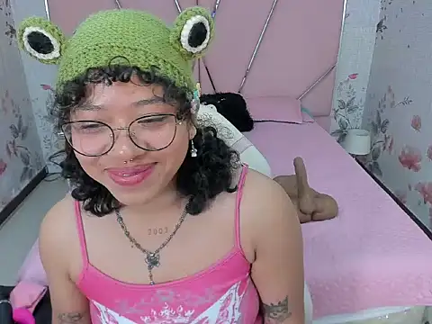 SafiroAgataaa online show from 09/09/25, 12:26