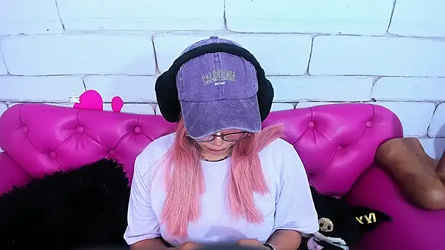 SafiroAgataaa online show from 09/30/25, 12:15