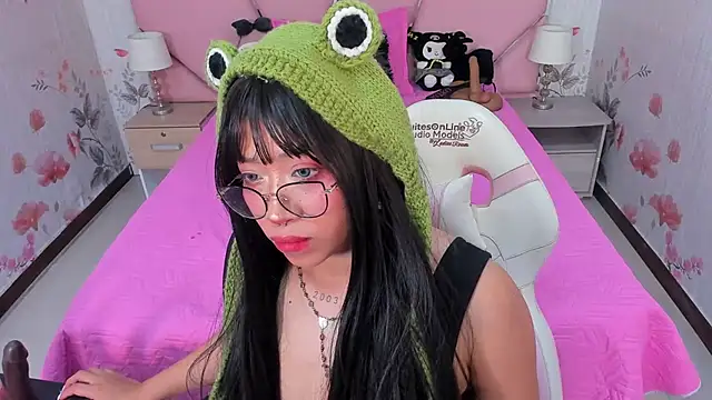 SafiroAgataaa online show from 10/26/25, 08:31