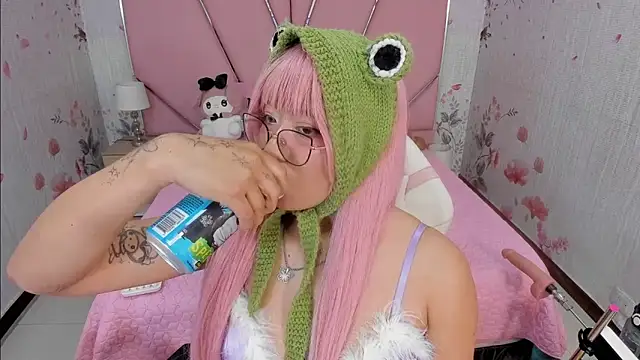 SafiroAgataaa online show from 12/04/25, 11:13