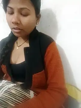 Snapshot of Vaani_Cutie chatting on 12/22/25, 03:42 Vaani Cutie online show from 12/22/25, 03:42