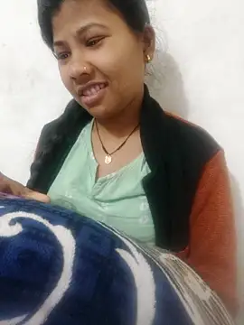 Snapshot of Vaani_Cutie chatting on 12/23/25, 03:48 Vaani Cutie online show from 12/23/25, 03:48