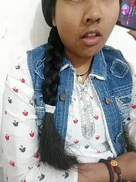 Snapshot of Vaani_Cutie chatting on 02/06/26, 05:34 Vaani Cutie online show from 02/06/26, 05:34