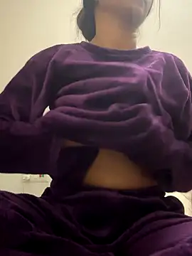 Snapshot of HeerStd chatting on 11/09/25, 02:59 HeerStd online show from 11/09/25, 02:59