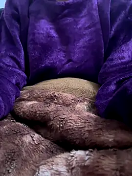 Snapshot of HeerStd chatting on 11/10/25, 03:05 HeerStd online show from 11/10/25, 03:05